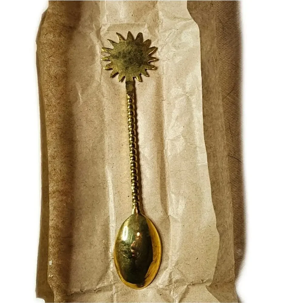 NWOT, Gold Sun Design Spoon, 